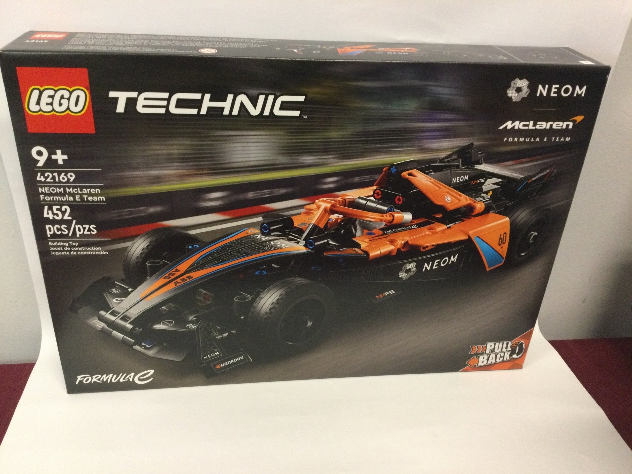 42169 NEOM McLaren Formula E Team - WiredVillage Games - WiredVillage Games