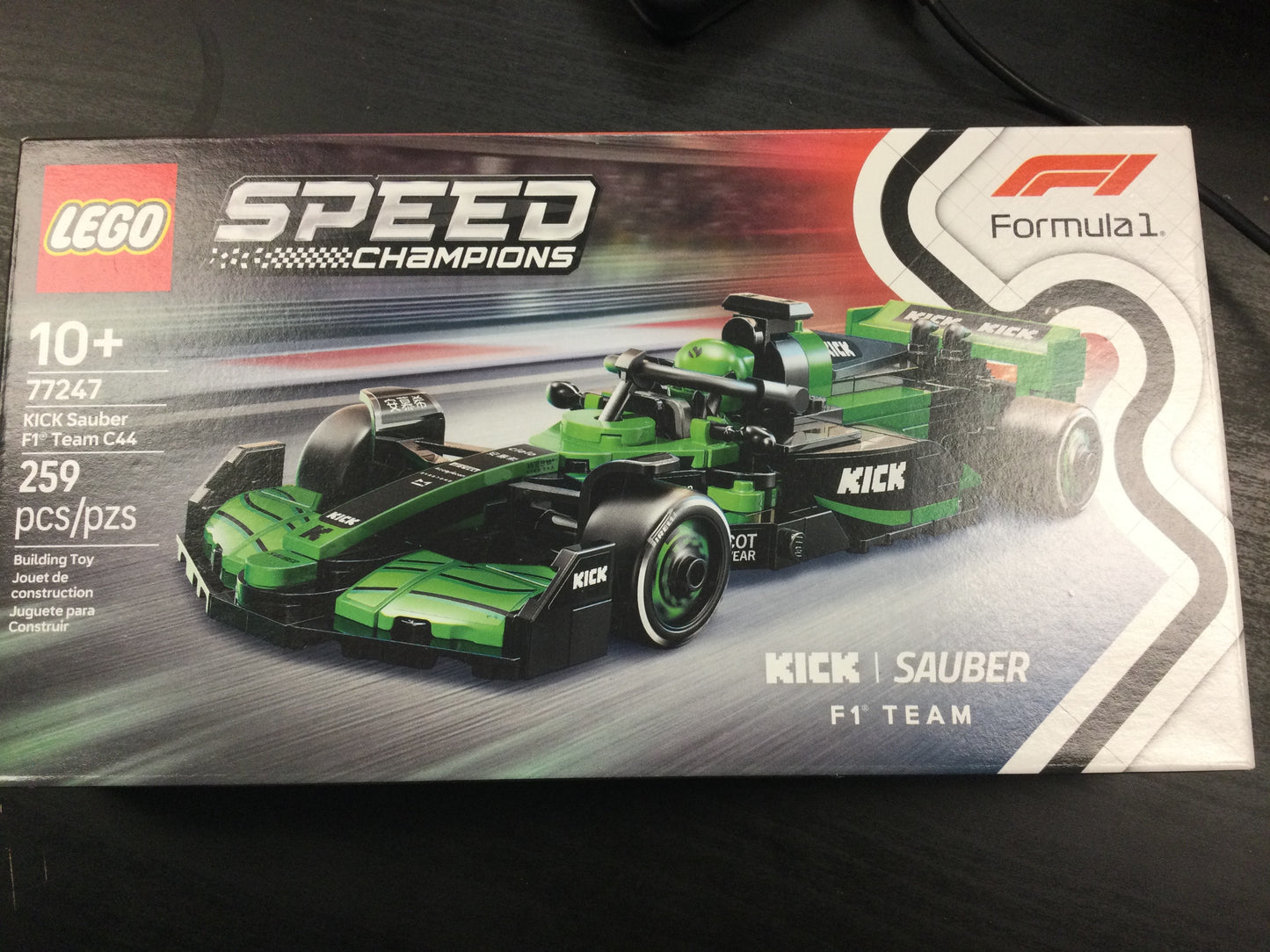 LEGO Speed Champions KICK Sauber F1 Team C44 77247